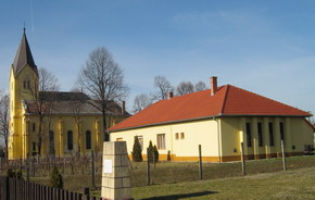 hetényegyházi katolikus templom és parókia